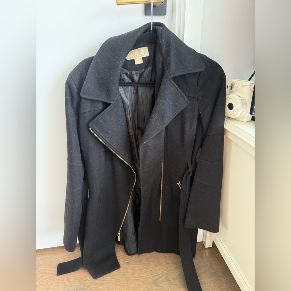 Black Michael Kors peacoat